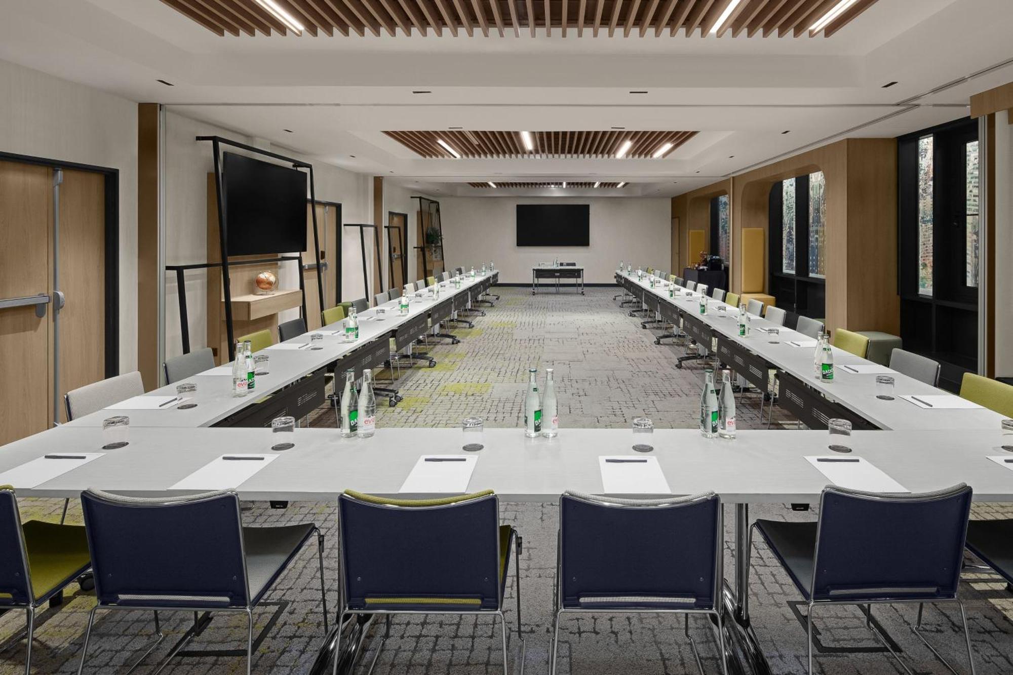 Courtyard By Marriott Paris Porte De Versailles Issy-les-Moulineaux Exterior foto