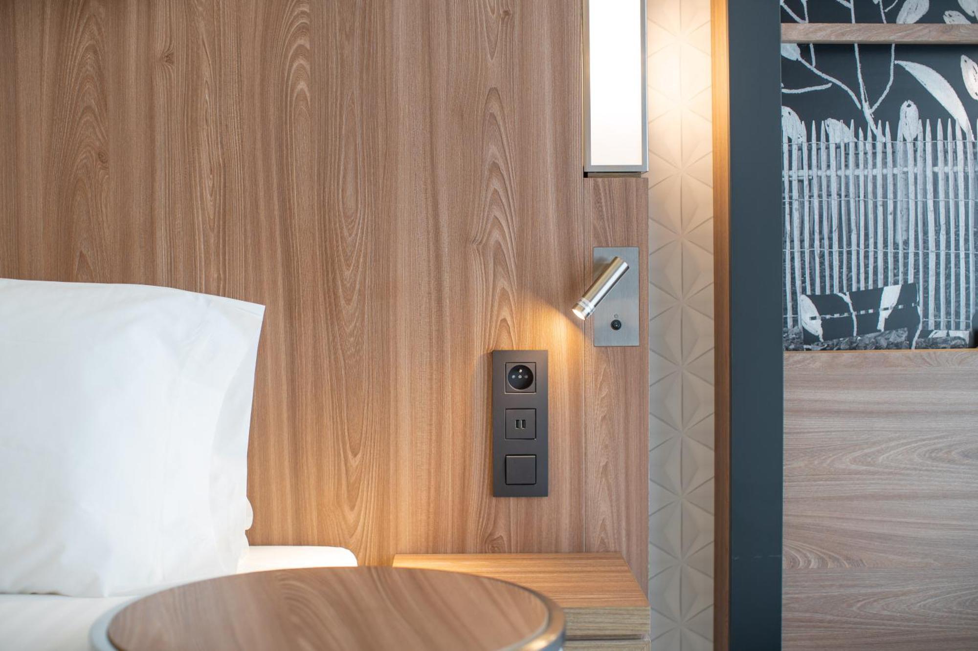 Courtyard By Marriott Paris Porte De Versailles Issy-les-Moulineaux Exterior foto